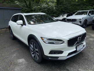 New 2026 Volvo V90 B6 Cross Country Ultra image 1