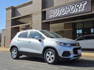 Used 2022 Chevrolet Trax LT image 1