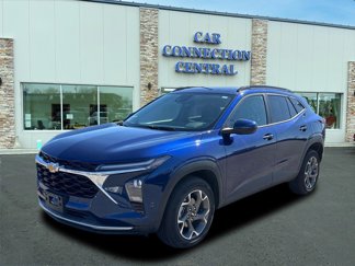 Used 2024 Chevrolet Trax LT w/ Sunroof Package image 1
