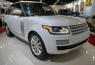 Used 2017 Land Rover Range Rover HSE image 1