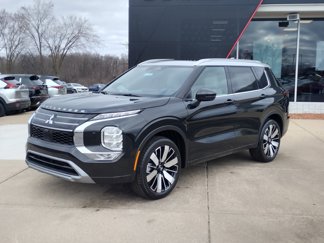 New 2025 Mitsubishi Outlander SEL image 1