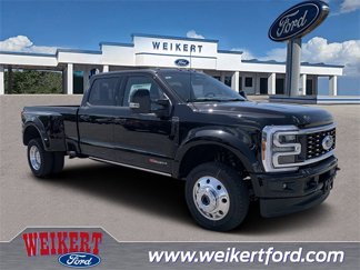 New 2025 Ford F450 Platinum w/ FX4 Off-Road Package image 1