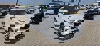 Used 2024 Toyota Highlander Platinum image 1