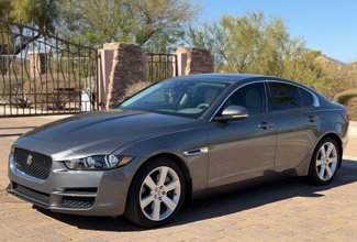 Used 2018 Jaguar XE Premium image 1