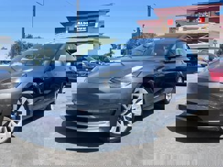 Used 2022 Tesla Model 3 Long Range image 1