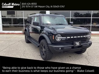New 2025 Ford Bronco Outer Banks w/ Black Appearance Package image 1