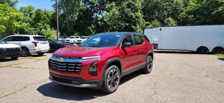 New 2026 Chevrolet Equinox LT w/ Convenience Package II image 1