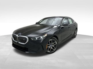 New 2024 BMW i5 eDrive40i w/ Premium Package image 1