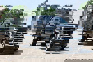 New 2025 Ford F450 Lariat image 1