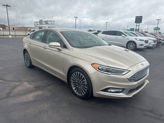 Used 2017 Ford Fusion SE w/ Fusion SE Technology Package image 1