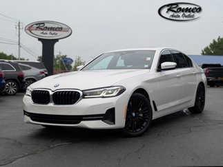 Used 2022 BMW 530i xDrive w/ Premium Package image 1