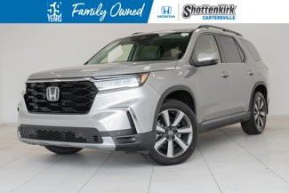 New 2025 Honda Pilot Touring image 1