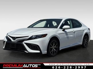 Used 2023 Toyota Camry SE image 1