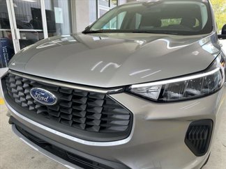 Used 2023 Ford Escape Active image 1
