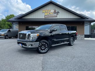 Used 2017 Nissan Titan SV image 1