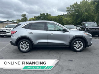 Used 2022 Ford Escape SE w/ Cold Weather Package image 1