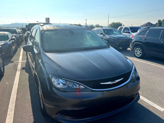 Used 2021 Chrysler Voyager Lxi image 1