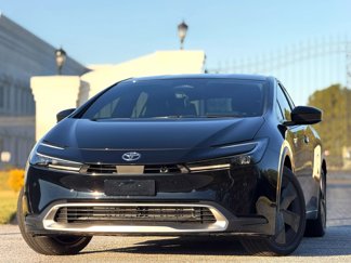 Used 2025 Toyota Prius Plug-In Hybrid image 1