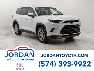 Used 2024 Toyota Grand Highlander Limited image 1