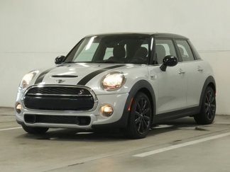 Used 2018 MINI Cooper S image 1