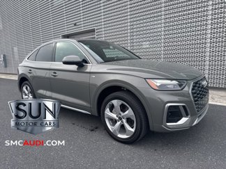 Used 2024 Audi Q5 2.0T Premium w/ Convenience Package image 1