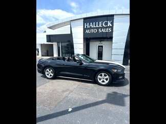 Used 2017 Ford Mustang Convertible image 1