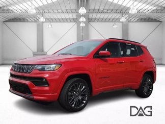 Used 2023 Jeep Compass Limited image 1