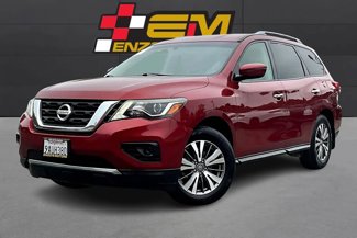 Used 2017 Nissan Pathfinder S image 1