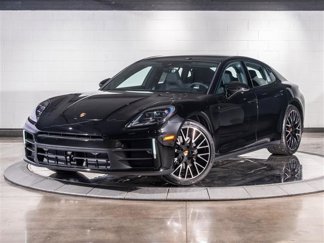 New 2025 Porsche Panamera image 1