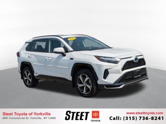 Used 2023 Toyota RAV4 SE image 1
