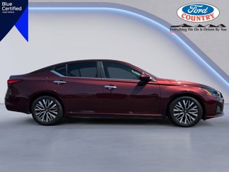 Used 2023 Nissan Altima 2.5 SV image 1