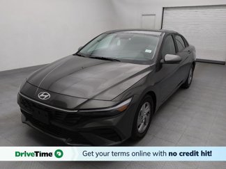 Used 2024 Hyundai Elantra SE image 1