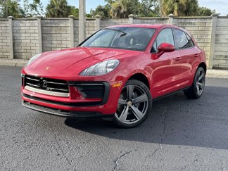 Certified 2024 Porsche Macan image 1