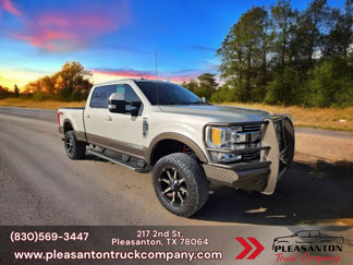Used 2017 Ford F250 Lariat w/ Lariat Value Package image 1