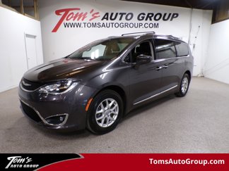 Used 2020 Chrysler Pacifica Touring-L image 1