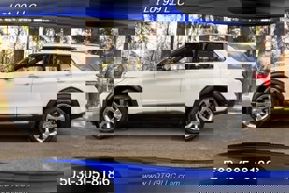 Used 2020 Ford Explorer Platinum w/ Premium Technology Package image 1