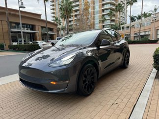 Used 2023 Tesla Model Y Long Range image 1