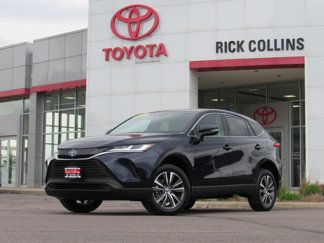 Used 2024 Toyota Venza LE image 1