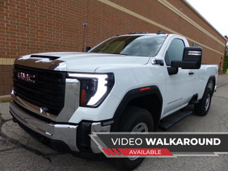 Used 2024 GMC Sierra 2500 Pro w/ Convenience Package image 1