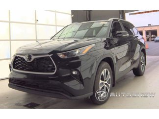 Used 2024 Toyota Highlander XLE image 1