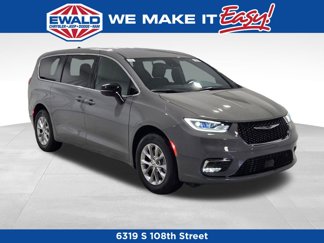 New 2025 Chrysler Pacifica Select w/ Uconnect Theater Family Group image 1