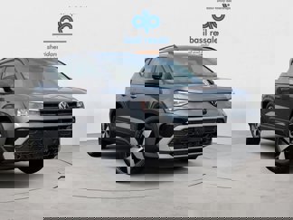 Used 2025 Volkswagen Taos S image 1