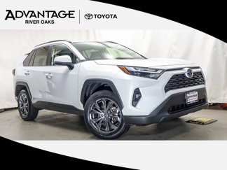 Certified 2022 Toyota RAV4 XLE Premium image 1