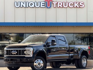 Used 2025 Ford F450 Platinum image 1