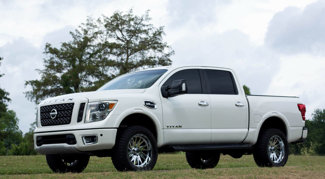 Used 2017 Nissan Titan PRO-4X image 1