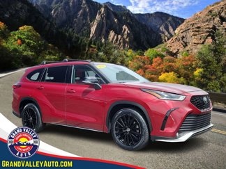 Used 2023 Toyota Highlander XSE image 1