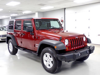 Used 2010 Jeep Wrangler Unlimited Sport image 1