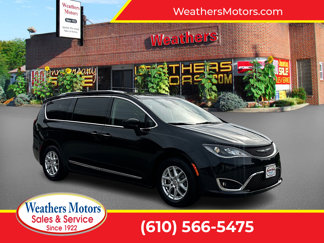 Used 2020 Chrysler Pacifica Touring-L image 1