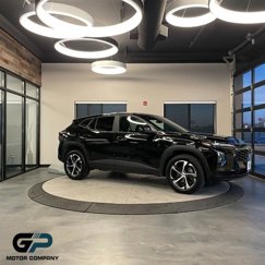 Used 2024 Chevrolet Trax RS w/ Driver Confidence Package image 1
