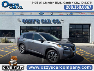 Used 2022 Nissan Rogue SV image 1